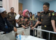Wabup Sidoarjo dan Kajati Jatim Beri Dukungan Moril Korban Musibah Ponpes Al-Khoziny