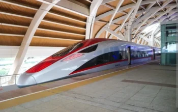 Kereta Cepat dan Bayang-Bayang Gagal Bayar